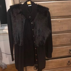 T tahari faux fur sweater coat Adorable size Large